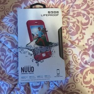 Lifeproof case for iPhone 7